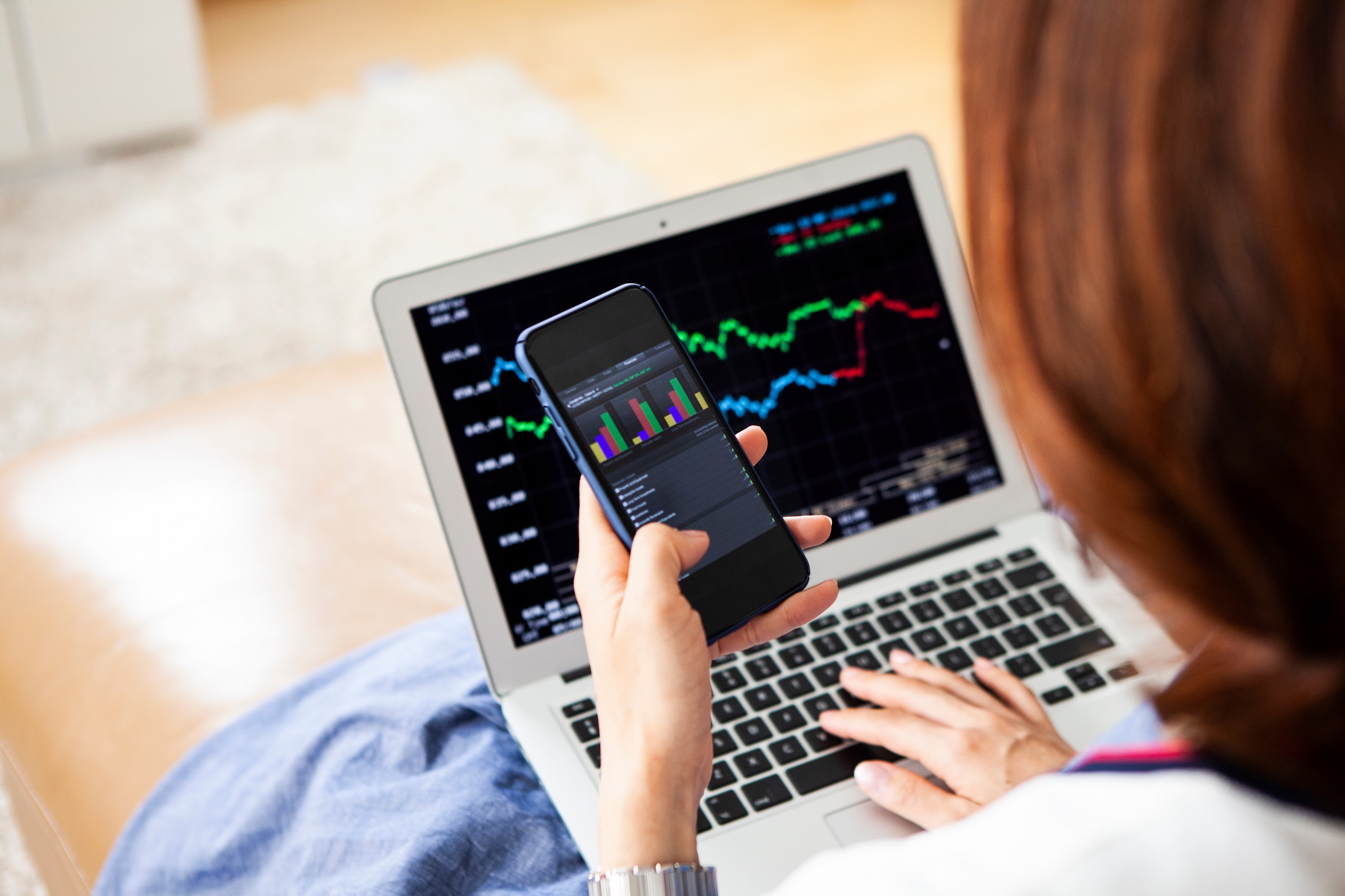 「口座乗っ取り」対策で証券会社が多要素認証を必須化